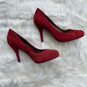 Banana Republic Mad Men Collab, Suede Heels, Size 8